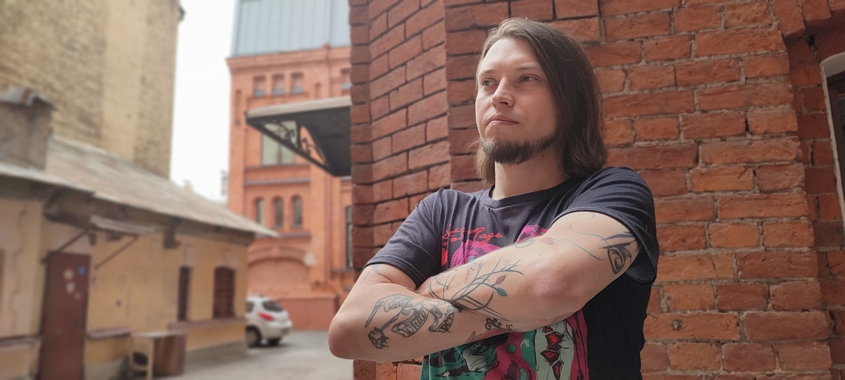 Man ls. Пикабу Петербург