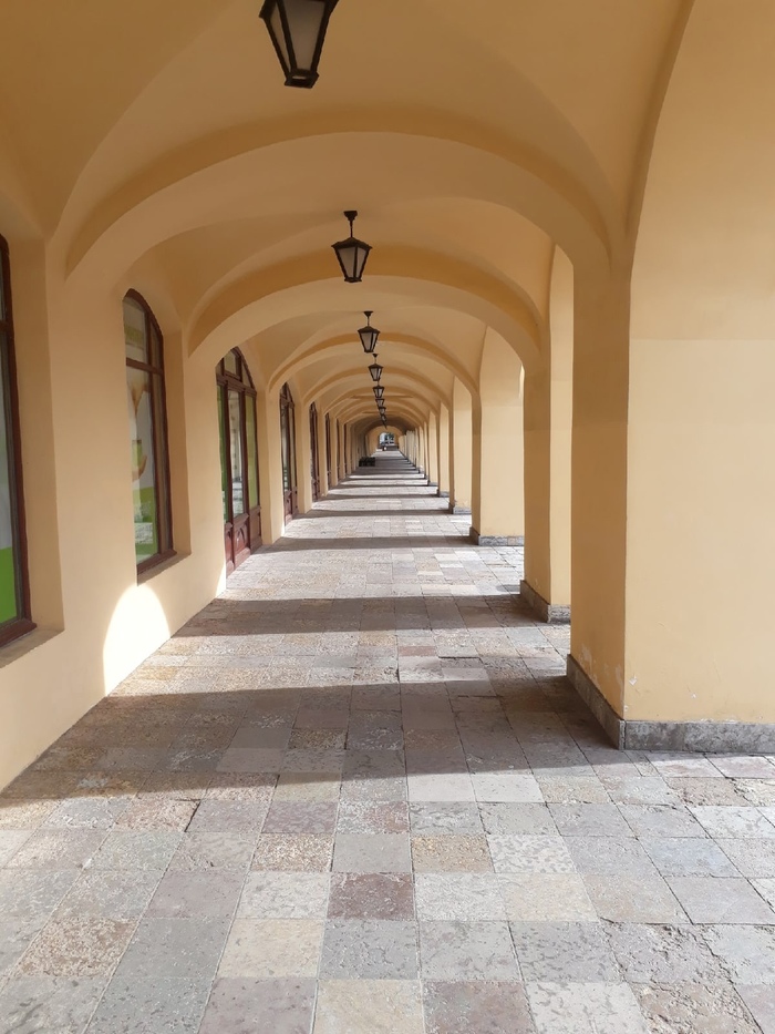 Фонари уходят вдаль...