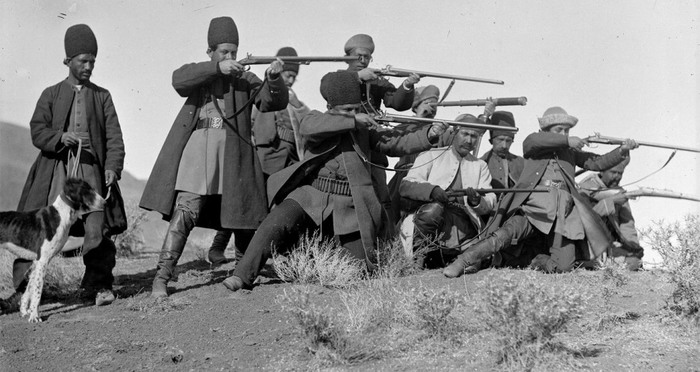 Обозвав генштаб «педерсеками», шах приступил к реформе армии