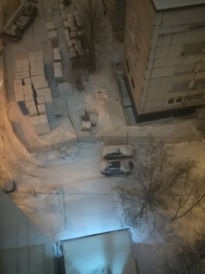 Во владивостоке плита упала на автомобиль. Смотреть фото Во владивостоке плита упала на автомобиль. Смотреть картинку Во владивостоке плита упала на автомобиль. Картинка про Во владивостоке плита упала на автомобиль. Фото Во владивостоке плита упала на автомобиль