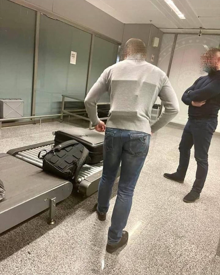 В аэропорту Борисполь задержали украинца, нелегально провозившевшего смартфоны Apple