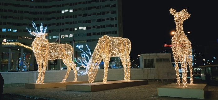Мурманск новогодний - 2022 Кольский полуостров, Север, История, Город, Праздники, Новый Год, Иллюминация, Огни, Украшение, Гирлянда, Арт, Настроение, Зима, Рождество, Мурманск, Достопримечательности, Длиннопост