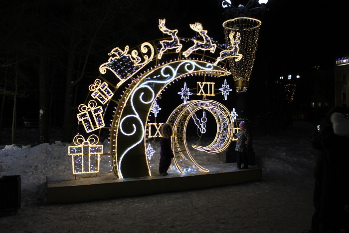 Мурманск новогодний - 2022 Кольский полуостров, Север, История, Город, Праздники, Новый Год, Иллюминация, Огни, Украшение, Гирлянда, Арт, Настроение, Зима, Рождество, Мурманск, Достопримечательности, Длиннопост