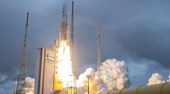 Arianespace        2022 . Space News ,  , , , Esa, Ariane 6, 
