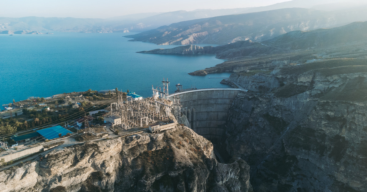 Село чиркей дагестан. Чиркейская ГЭС-Чирюрт. Чиркейское водохранилище с высоты птичьего полета. Дагестан Сулакский каньон картинки осенью.