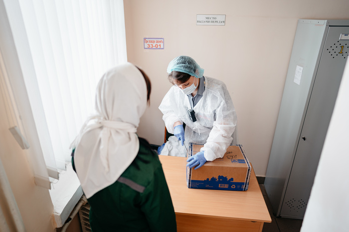 Как проверяют посылки и передачи в исправительных колониях Тюрьма, Зона, Исправительная колония, Колония, Профессия, Длиннопост Как проверяют посылки и передачи в исправительных колониях Тюрьма, Зона, Исправительная колония, Колония, Профессия, Длиннопост