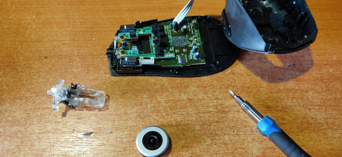   ,  , Logitech