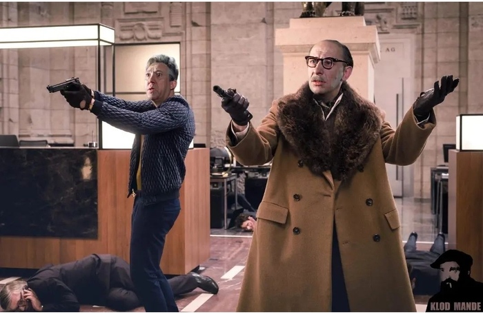 Преступление века на улице не валяется. Его надо организовать.©