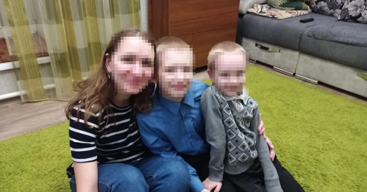 Муж похитил детей. Отец похитил двоих детей.