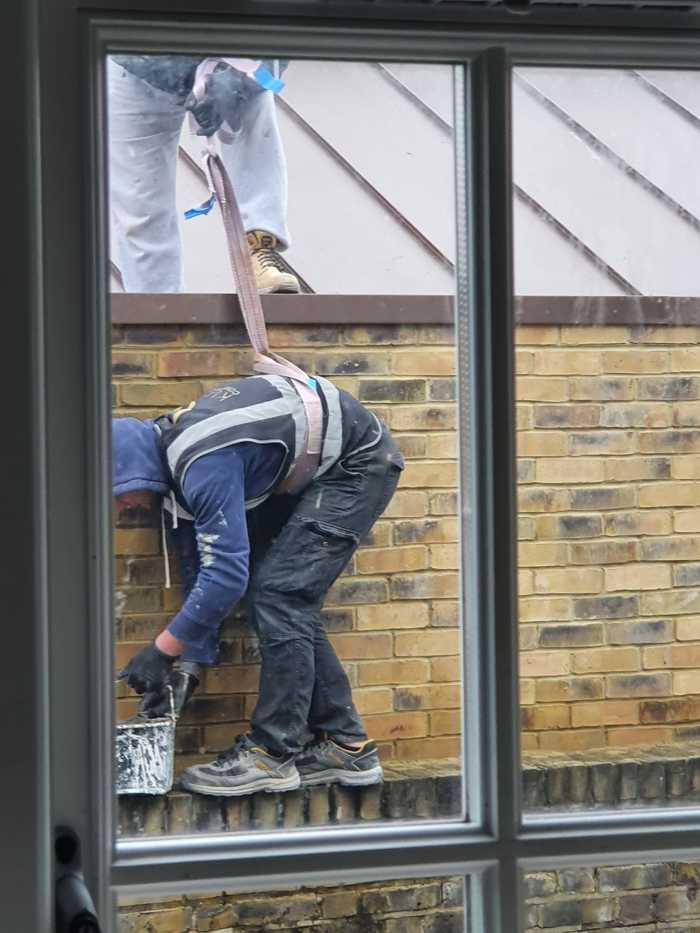 Выглядит безопасно