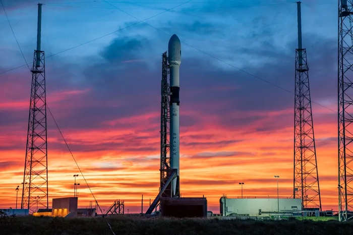 CSG-2 | Falcon 9 Block 5 | Everyday Astronaut SpaceX,  , , , , 