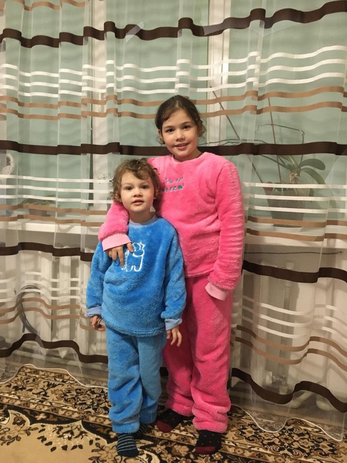 �������