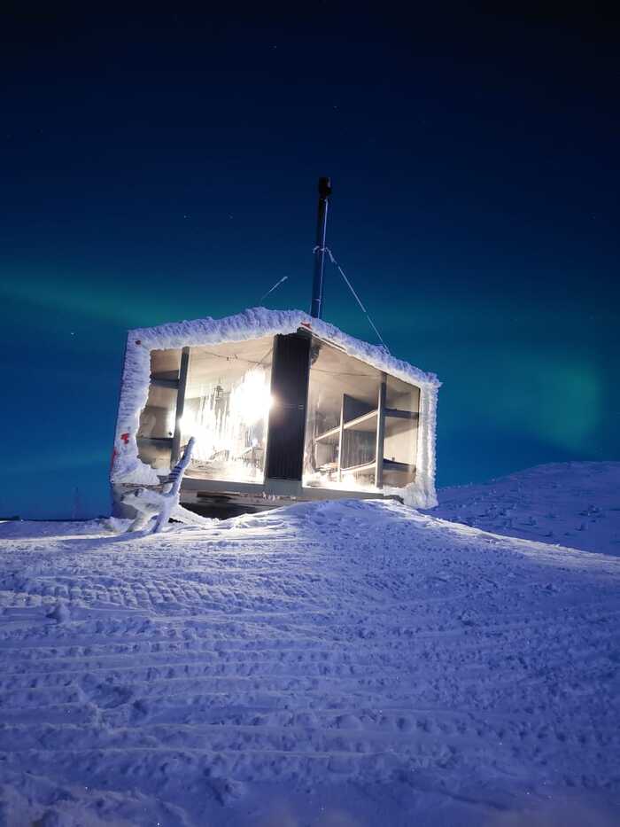 ����������