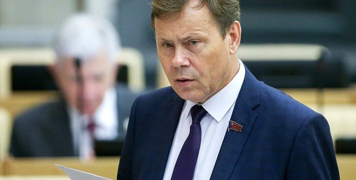 Депутат Госдумы от КПРФ Николай Арефьев не исключил конфискацию сбережений россиян в случае жёстких санкций Запада