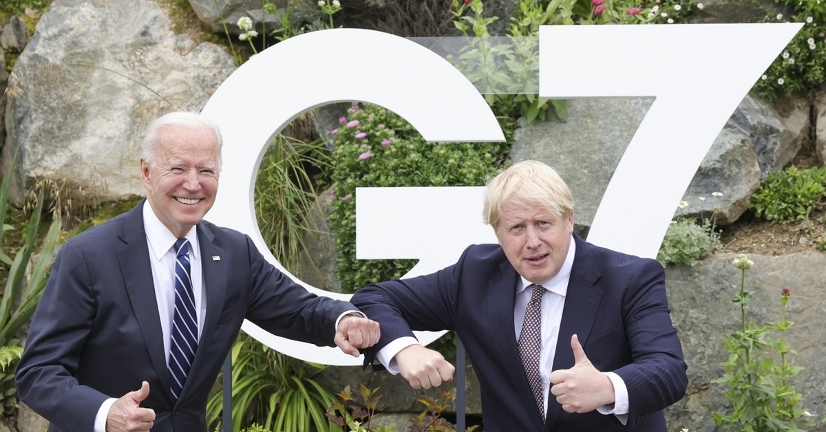 Джонсон 2 7. G7 Байден и Джонсон. Boris Johnson g7.