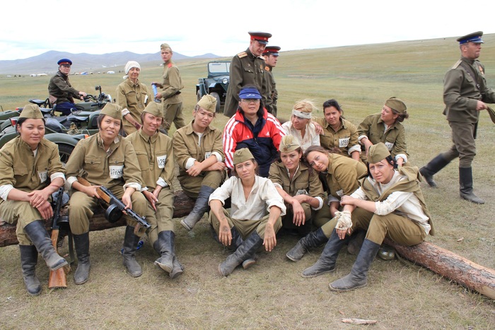 Ответ на пост «Пришла в ресторан в валенках»