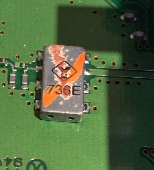 Плиз. Хэлп. Что за микросхема