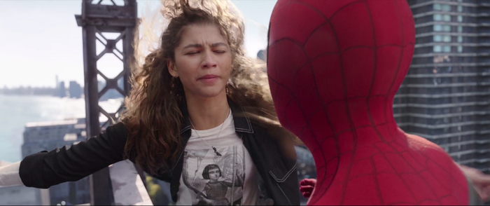 - Давай, скорее стреляй  своей паутиной!