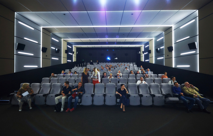 Кинотеатры Петербурга закрываются из-за потери трафика