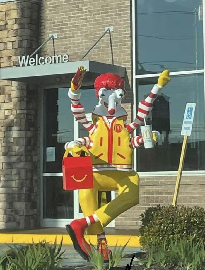 Рональд уже не торт