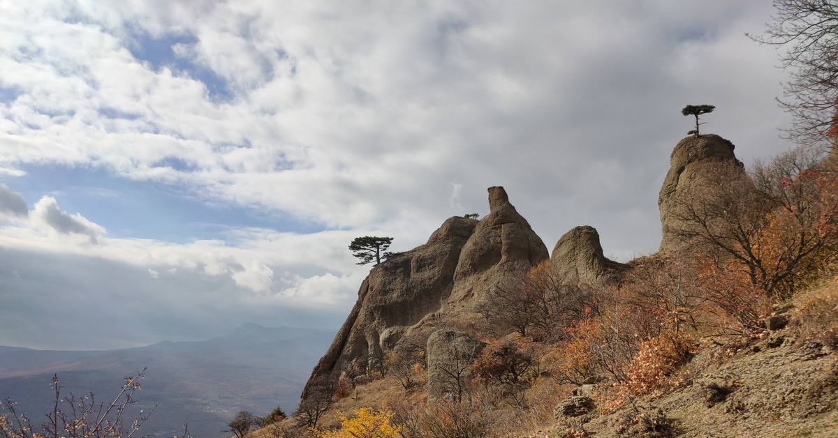 Лучистое алушта крым. Демерджи лучистое. Лучистое Крым.