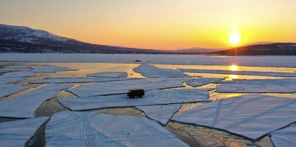 Пусть мама услышит, пусть мама придёт