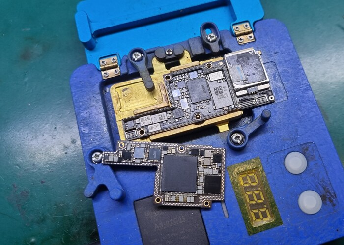 Ответ на пост «@R.Fon Свап низа iPhone XSmax» Москва, Apple, iPhone, iPhone X, Пайка, Микропайка, Восстановление, Раунд, Дорого-богато, Пила, Ответ на пост, Длиннопост