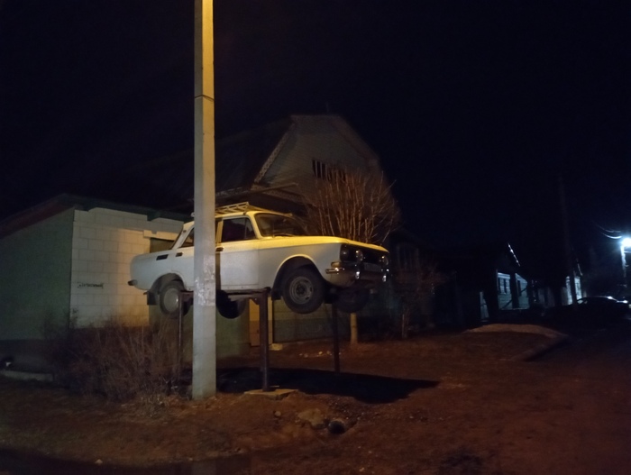 Подстраховался со всех сторон