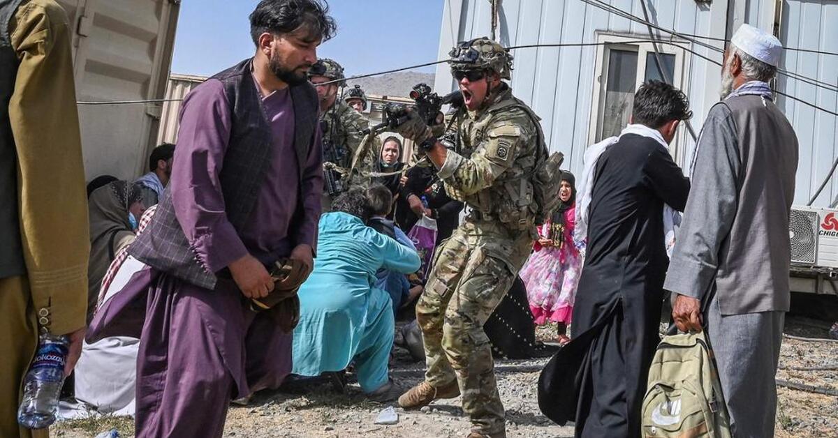 Талибан кабул аэропорт. Афганистан кабул фото города. Афганистан аэропорт кабул. Афганистан аэропорт 2021. Афганистан город кабул 2021.