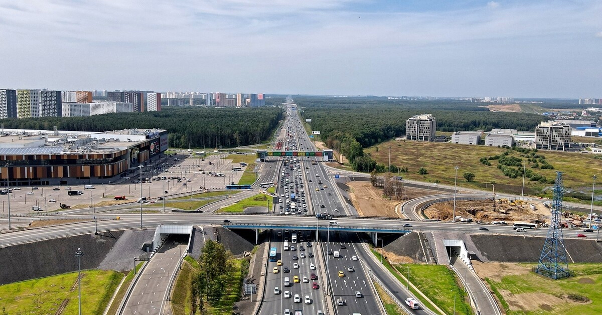 Москва московское шоссе. Киевское шоссе Родниковая путепровод. Развязка Киевское шоссе Адмирала Корнилова. Тоннель съезд с Киевского шоссе на ул Корнилова. Развязка на Киевском шоссе в Саларьево.