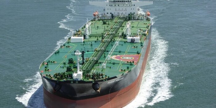 Не пора ли по эллийцам жахнуть санкциями? У берегов Греции из-за санкций задержан российский танкер. Он прятался от непогоды