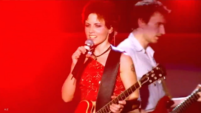 The Cranberries - Zombie / , , , ,  ,  , , ,  , -, -, Live,  , 1999, , , , YouTube