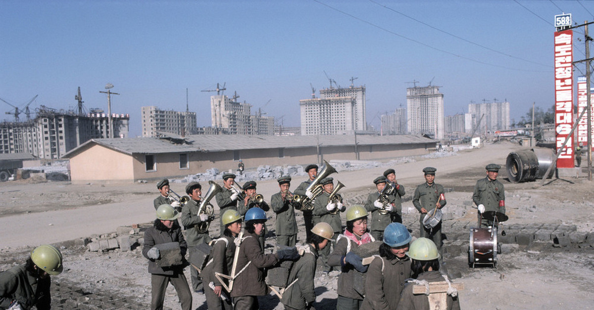 Работа в северной корее. Северная Корея Пхеньян. Северная Корея 1980. Северная Корея в 80-е. Северная Корея 1970.