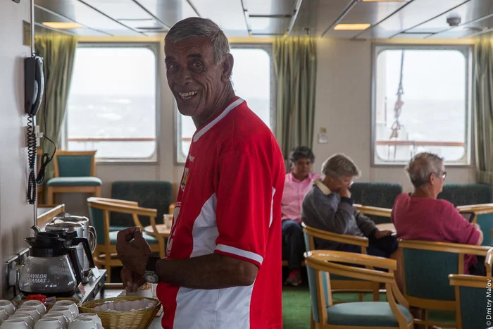 Самый удалённый от цивилизации остров планеты | Остров Тристан-да-Кунья куда очень сложно попасть История, Познавательно, Факты, Туристы, Атлантический океан, Остров, Выживание, Великобритания, Видео, YouTube, Гифка, Длиннопост, Лобстер