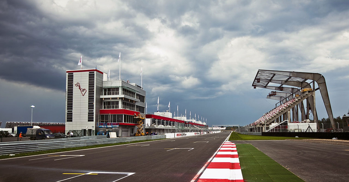 Гоночная трасса. Moscow Raceway Волоколамск. Гоночный трек Moscow Raceway. Гоночная трасса в Волоколамске. Московский автодром Moscow Raceway.