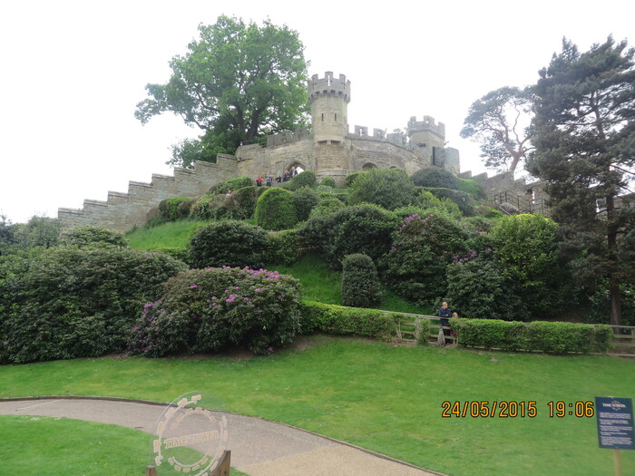   .   (Warwick Castle).  2 , , , , , 