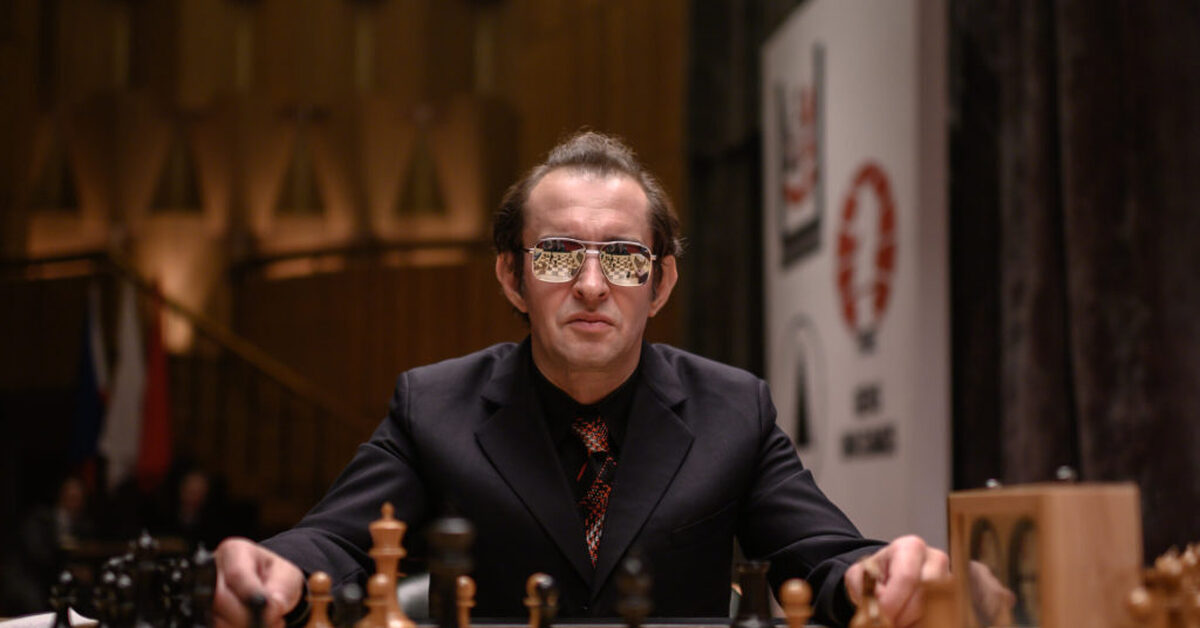 виктор корчной хабенский. чемпион мира фильм 2021 иван янковский. хабенский шахматы. иван янковский чемпион мира. чемпион мира фильм 2021 иван янковский.