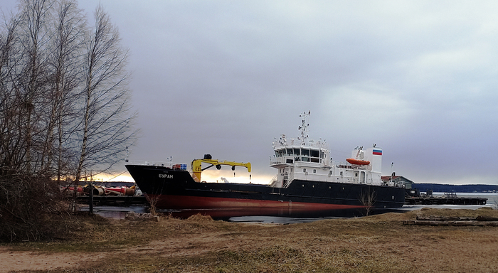 Петрозаводск за пару дней Мобильная фотография, Карелия, Петрозаводск, Онежское озеро, Буксир, Путешествие по России, Озеро, Длиннопост
