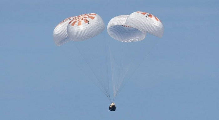 SpaceX заменяет теплозащитный экран в предстоящей миссии Crew Dragon после неудачного теста. Space News