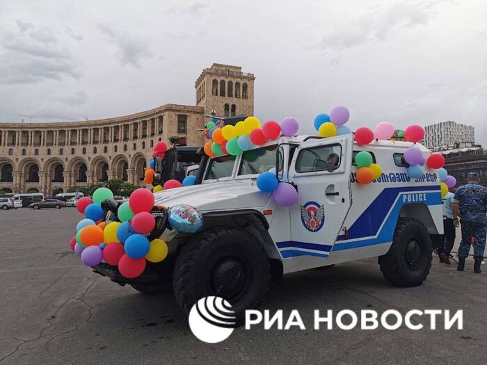 День защиты детей в Армении Ереван, Армения, Акции, Дети, День защиты детей, Видео, Длиннопост, Черный юмор