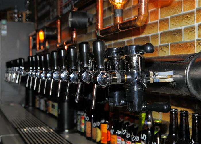 "Интересные вопросы в баре"