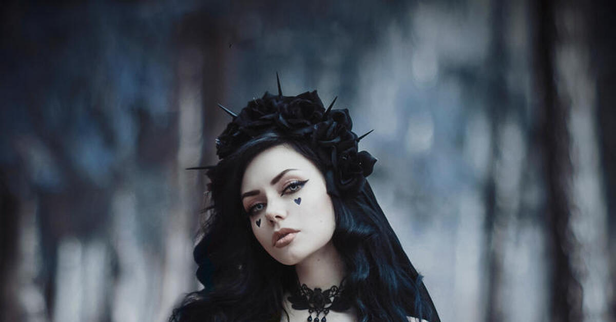 Готический образ. Готическая дева. Готический кокошник. Готесса кристабель. Готическая дева.