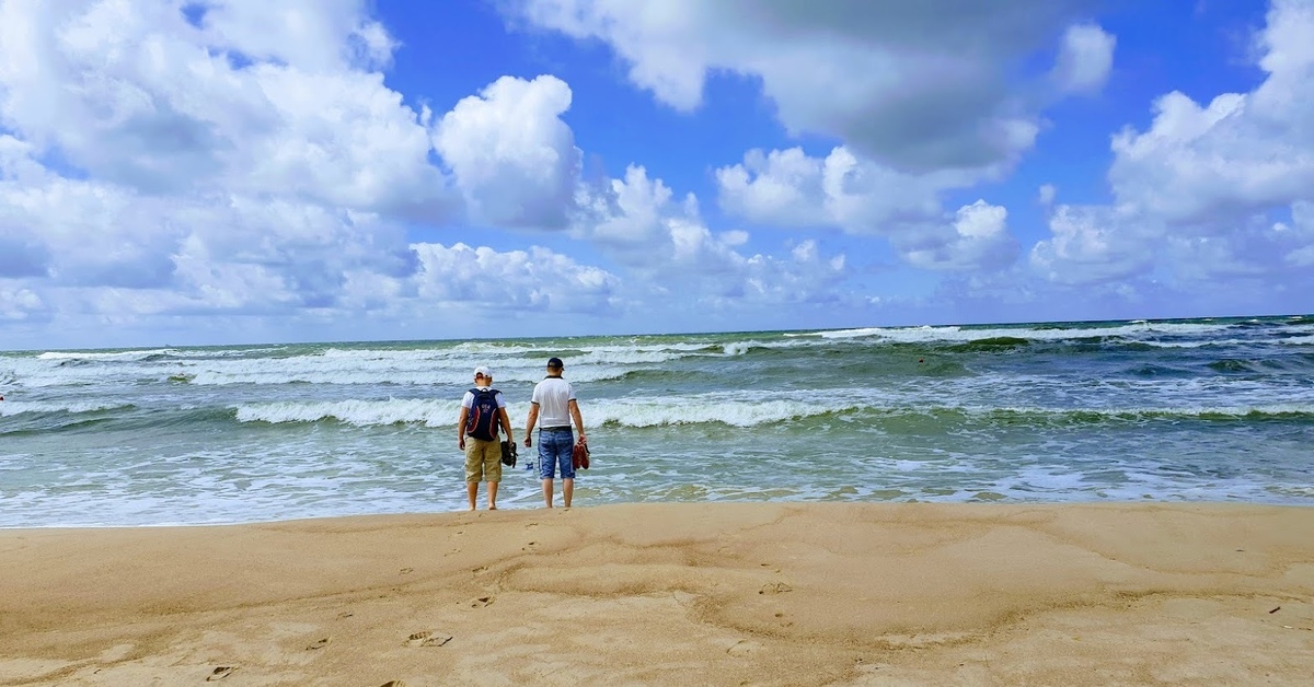 Море 14. Вирджиния Бич пляж песок. River Beach. Beach walk. Вирджиния Бич Бали непостоянный пляж.