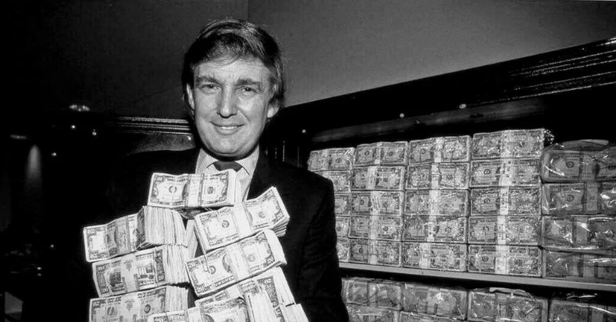 3 миллиона в долларах на сегодня. Миллионер с деньгами. Богатый человек. Олигарх с деньгами. Бизнесмен с деньгами.