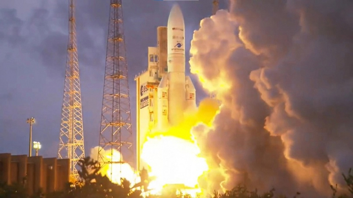  :  Ariane 5       . NSF  , , , , Ariane 5, Arianespace, , YouTube, 