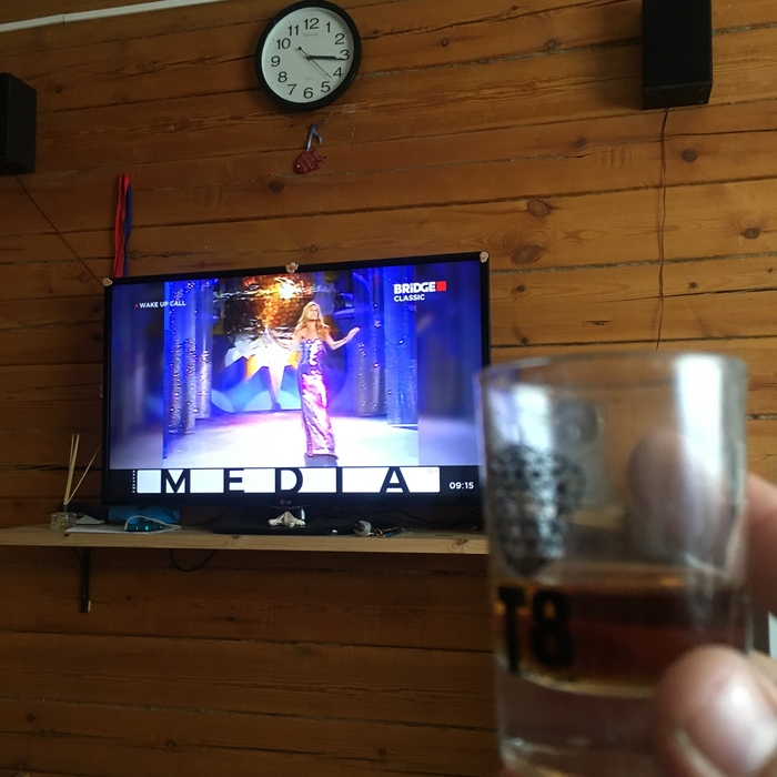 Выходные один дома