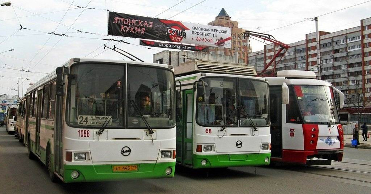 Автобус троллейбус трамвай маршрутные. Городской транспорт. Троллейбус автобус. Городской пассажирский транспорт. Современный общественный транспорт.