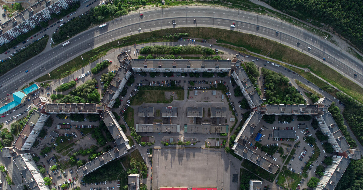 самый длинный дом в россии мурманск вид сверху. самый длинный дом в волгограде. круглые дома в москве очаково-матвеевское. ницэвт на варшавском шоссе. самый длинный дом в мурманске россии мурманск.