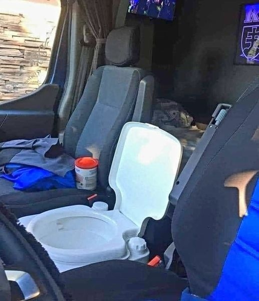 Ну а что, зато все удобства под рукой