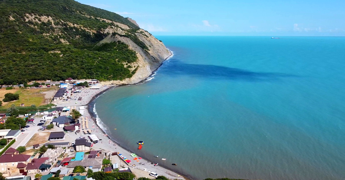 Пляж абрау дюрсо фото. Абрау Дюрсо Краснодарский край. Абрау Дюрсо поселок Краснодарский край. Новороссийск, село Абрау-Дюрсо. Абрау Дюрсо пляж.